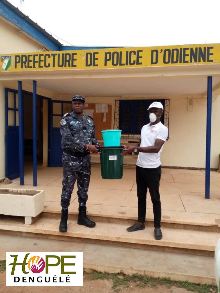 Don de kit d'hygiène à la préfecture de police d'Odienné