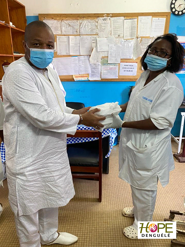 Ousmane Touré fait plusieurs dons à l'hôpital général de San-Pédro